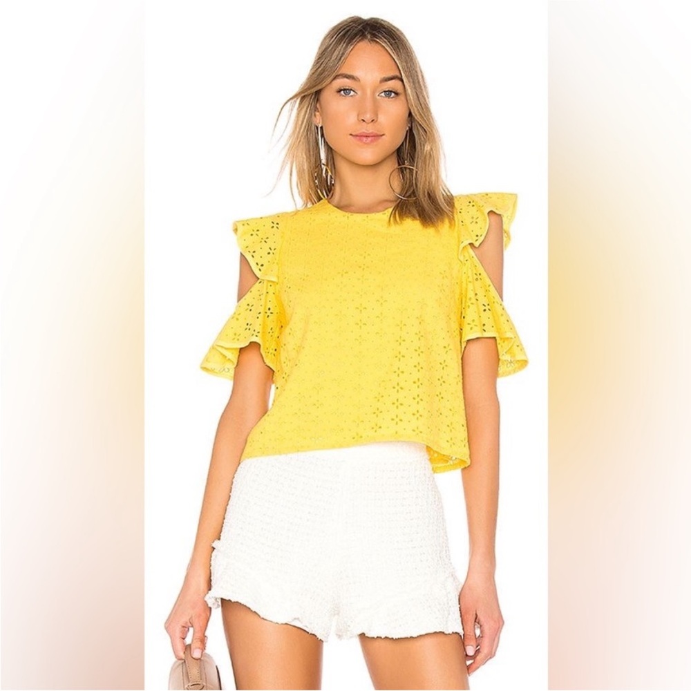 Endless Rose/VOGE Boutique Yellow Ruffle
Shoulder Eyelet Top. Size XS